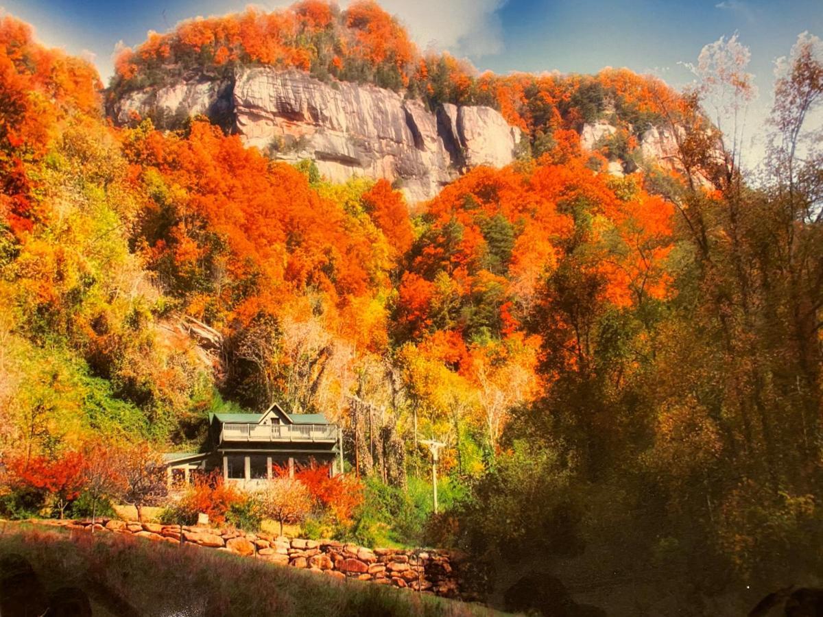 Отель Chimney Rock Manor Экстерьер фото