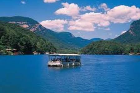 Отель Chimney Rock Manor Экстерьер фото